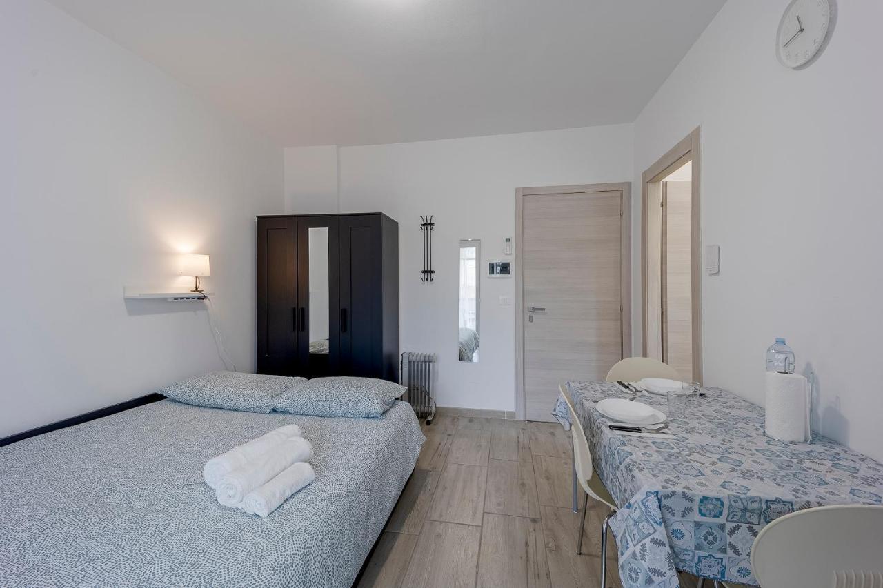 Il Gattino Di Porto - Apt 1 - Monolocale Veranda Piscina Imperia Dış mekan fotoğraf